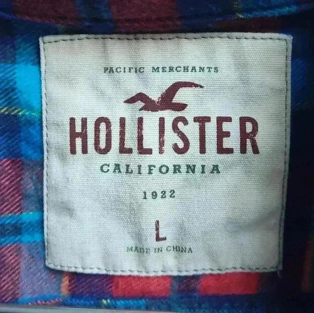 Hollister Men's Button Up | Red Blue Plaid Flannel Shirt | Long Sleeve | Large - Picture 3 of 6